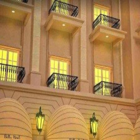 Bella Hotel Surabaya Exterior foto