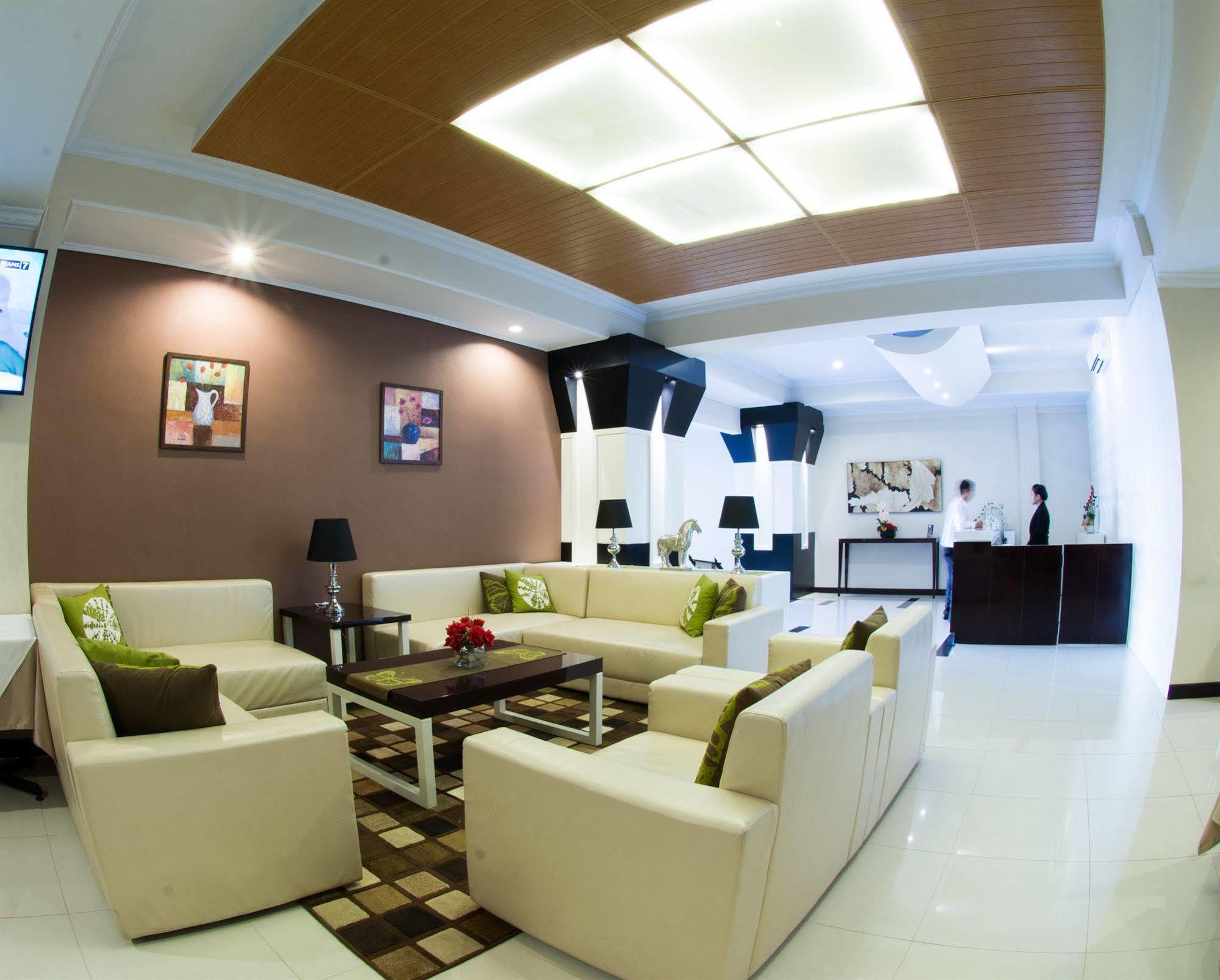 Bella Hotel Surabaya Exterior foto